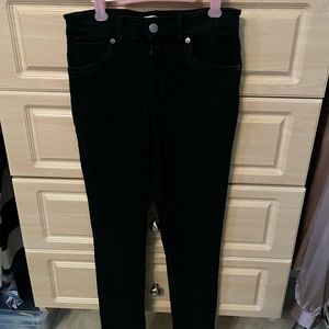 Black Levi’s jeans